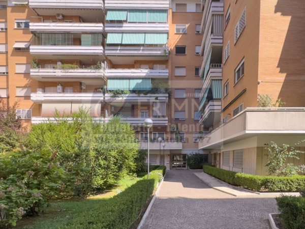 appartamento in vendita a Roma in zona Monte Sacro/Talenti