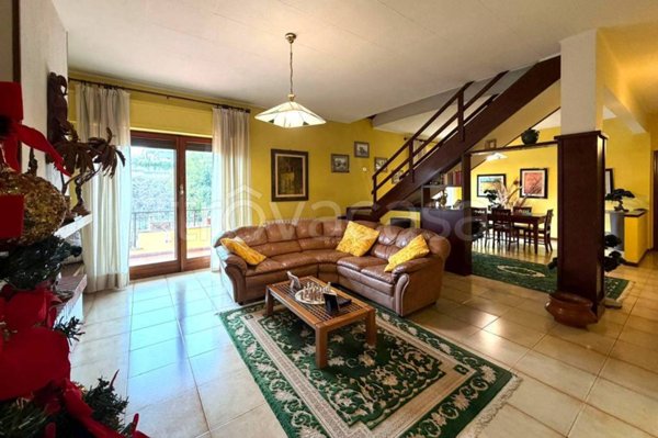 appartamento in vendita a Roma in zona Selva Candida