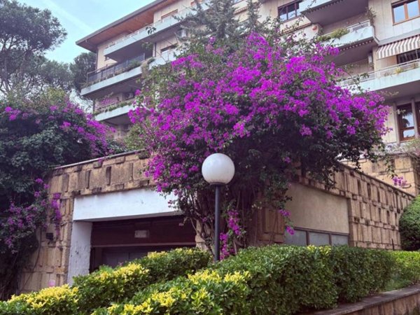 appartamento in vendita a Roma in zona Mostacciano