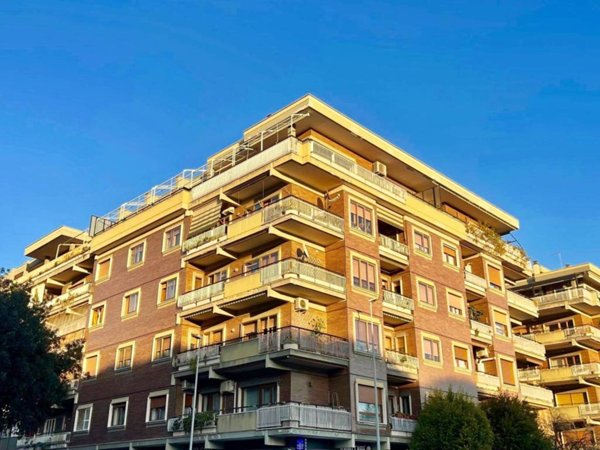 appartamento in vendita a Roma in zona Ostia Antica