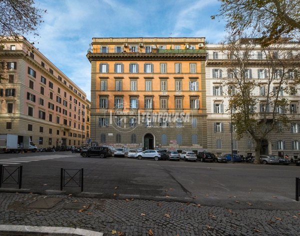 appartamento in vendita a Roma in zona Castro Pretorio