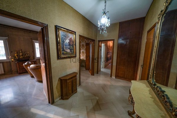 appartamento in vendita a Roma in zona Ostia