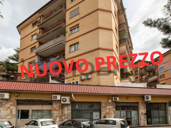 negozio in vendita a Roma in zona Aurelio