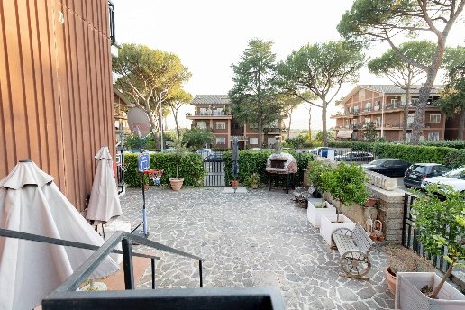 appartamento in vendita a Roma in zona Torre Gaia