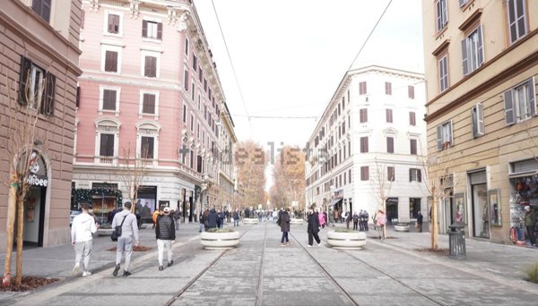 appartamento in vendita a Roma in zona Rione Prati