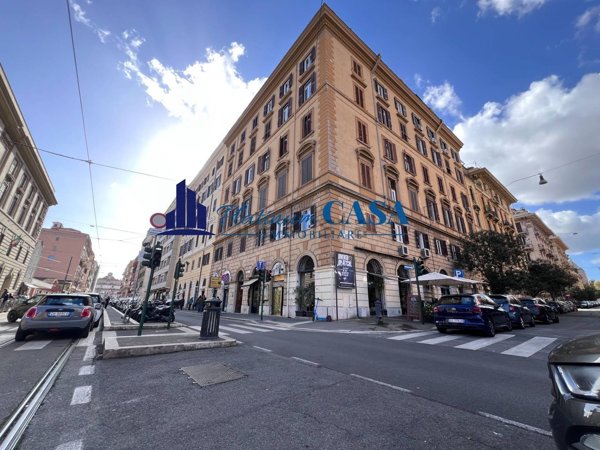 locale commerciale in vendita a Roma in zona Flaminio