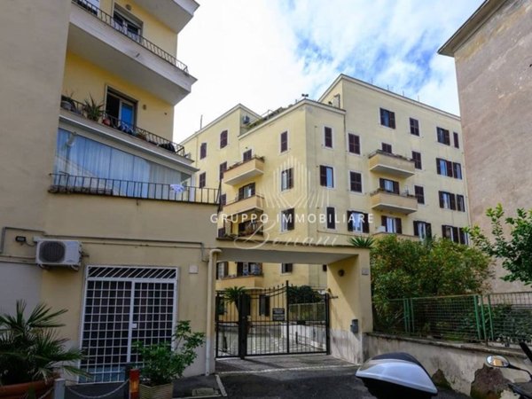 appartamento in vendita a Roma in zona Gianicolense