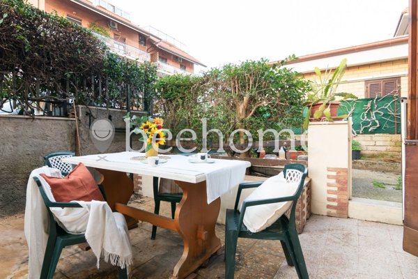 appartamento in vendita a Roma in zona Massimina/Casal Lumbroso