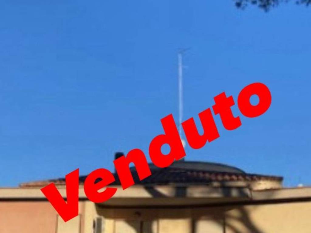 appartamento in vendita a Roma in zona Mostacciano