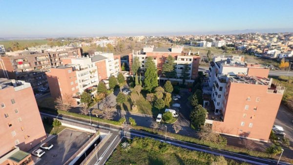 appartamento in vendita a Roma in zona Dragoncello