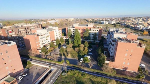appartamento in vendita a Roma in zona Dragoncello