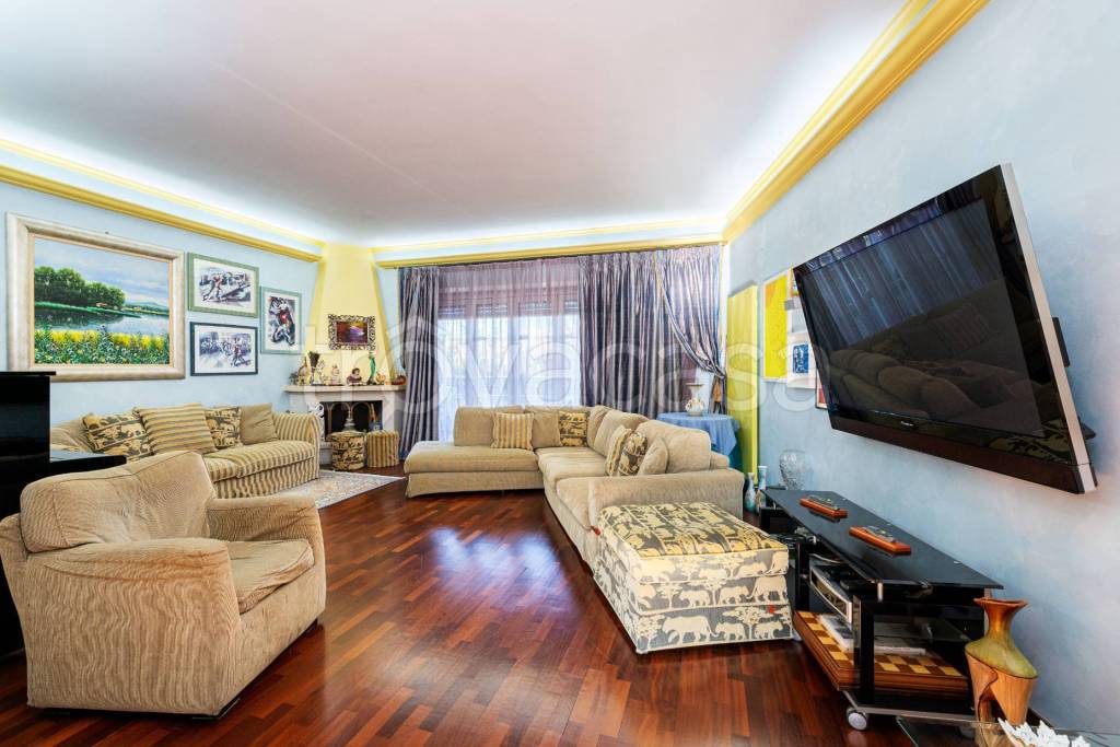 casa indipendente in vendita a Roma in zona Torrino