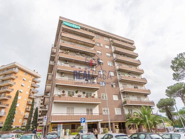 appartamento in vendita a Roma in zona Cinecittà