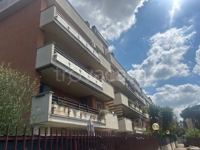 appartamento in vendita a Roma in zona Settecamini