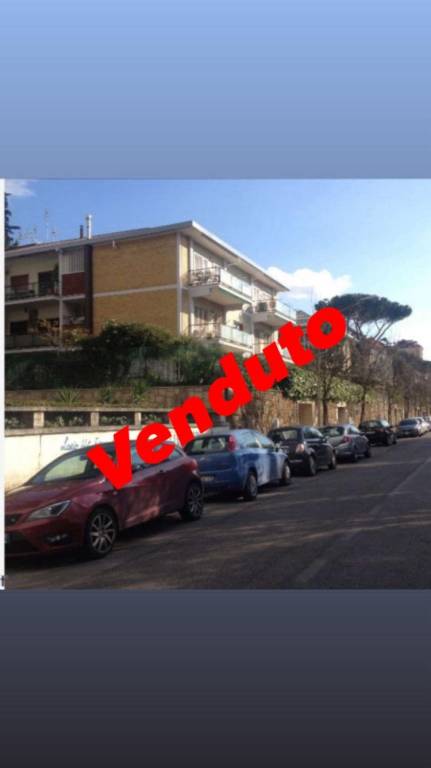 appartamento in vendita a Roma in zona EUR