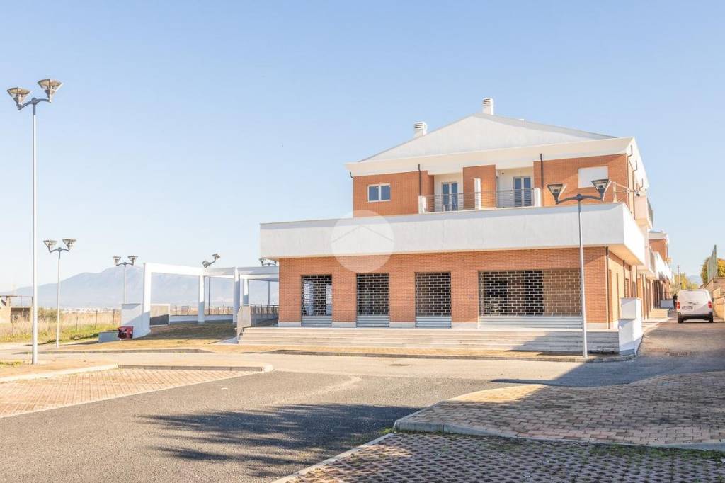 appartamento in vendita a Roma in zona Castelverde