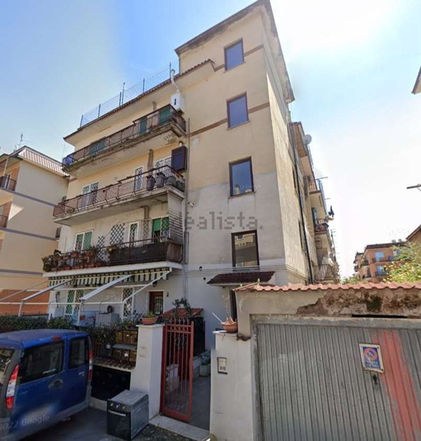 appartamento in vendita a Roma in zona Torre Angela