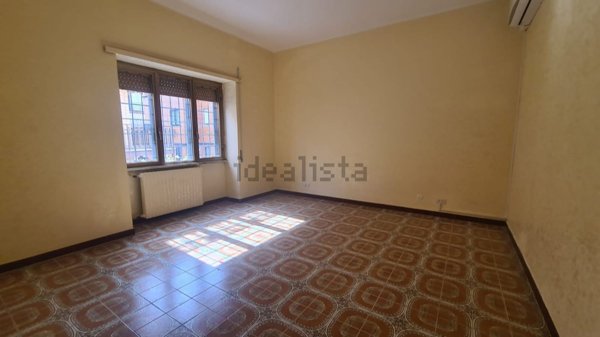 appartamento in vendita a Roma in zona Torre Angela