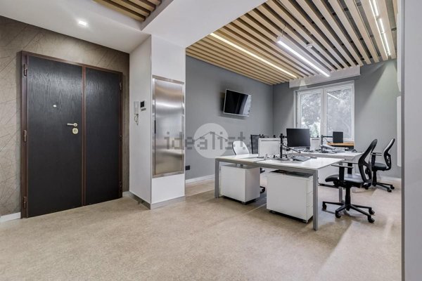 appartamento in vendita a Roma in zona Ostiense