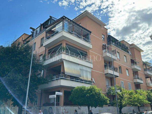 appartamento in vendita a Roma in zona Ostia