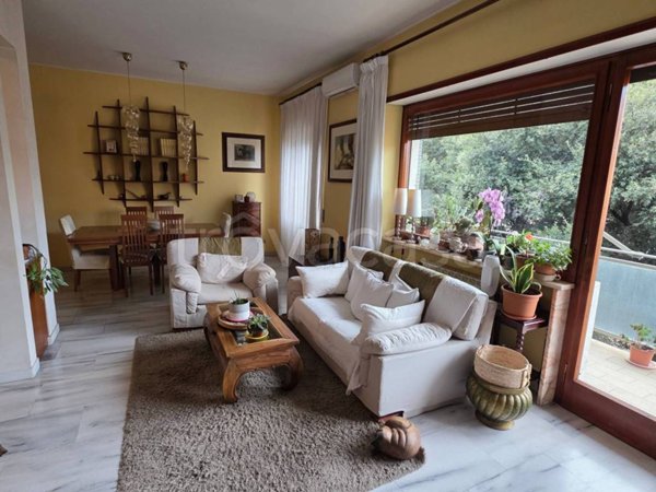 appartamento in vendita a Roma in zona Ardeatino