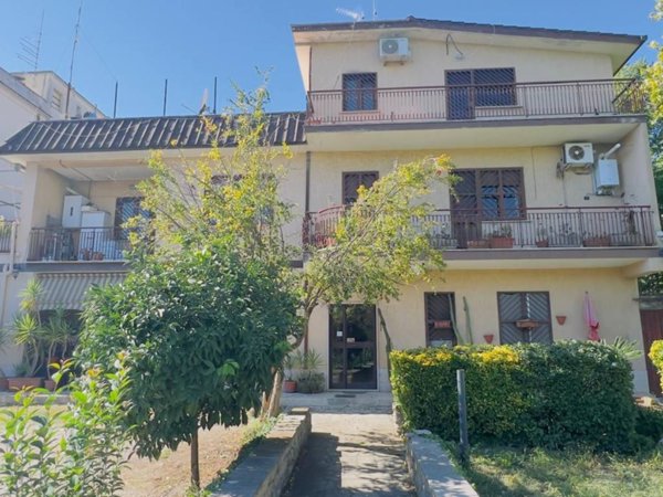 appartamento in vendita a Roma in zona Ponte Mammolo