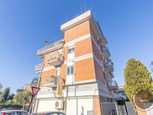 appartamento in vendita a Roma in zona Vitinia