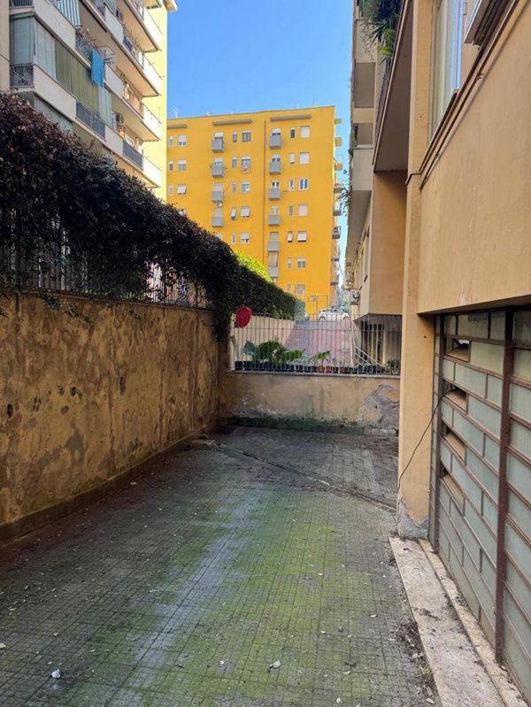 casa semindipendente in vendita a Roma in zona Appio Claudio