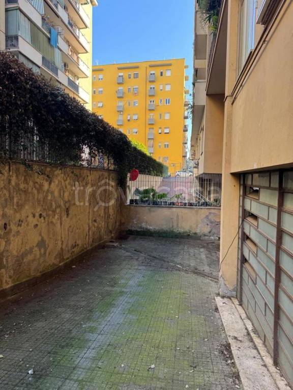 casa semindipendente in vendita a Roma in zona Appio Claudio