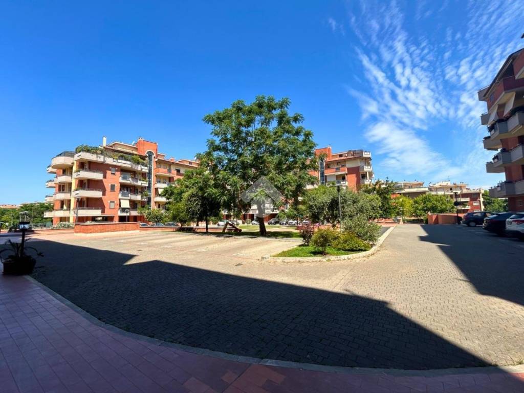 appartamento in vendita a Roma in zona Mezzocammino