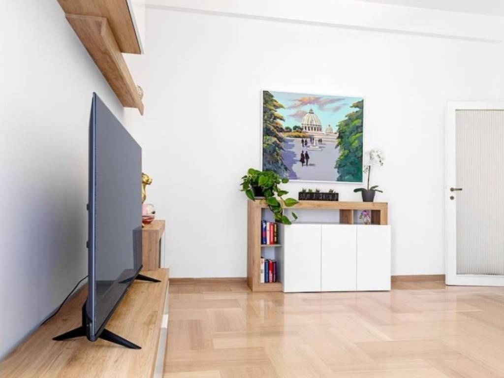 negozio in vendita a Roma in zona Aurelio