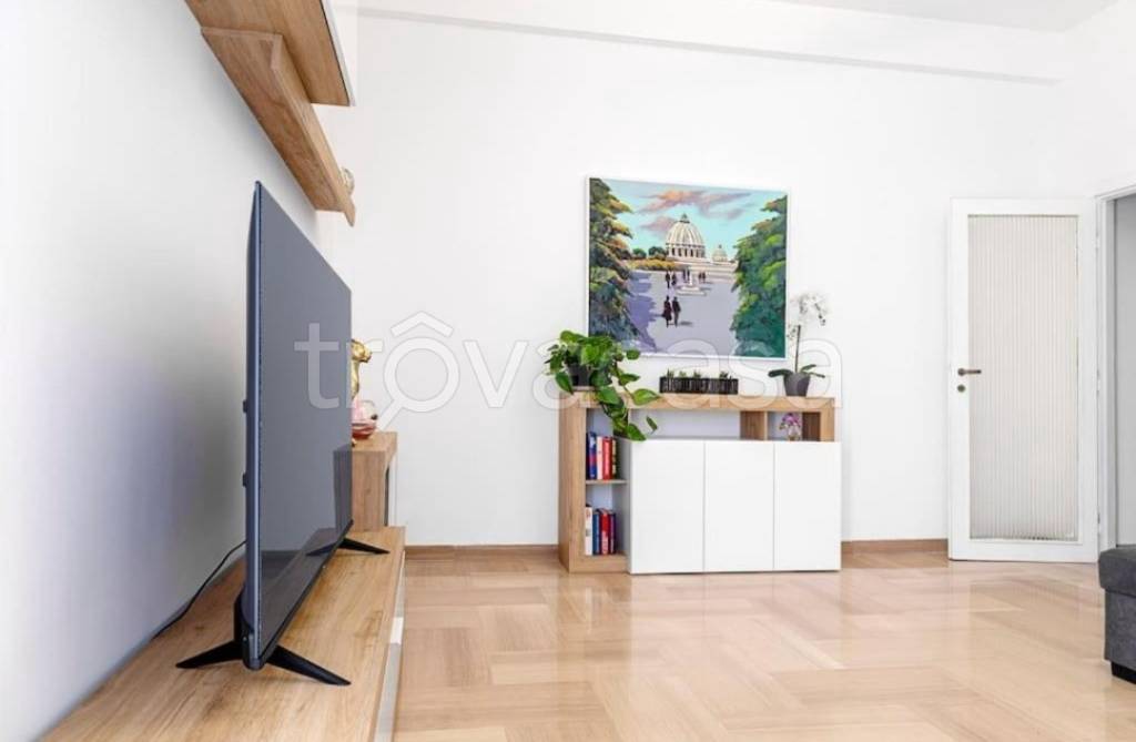 negozio in vendita a Roma in zona Aurelio