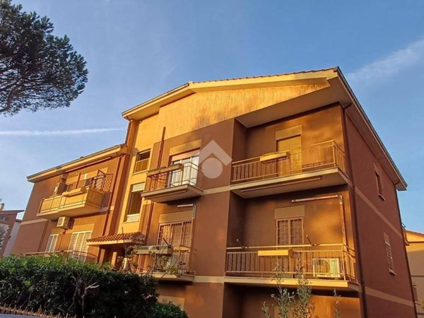appartamento in vendita a Roma in zona Ardeatino