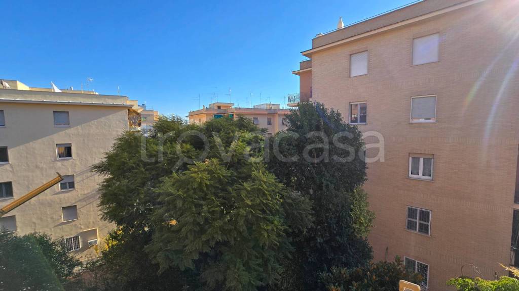 appartamento in vendita a Roma in zona Portuense