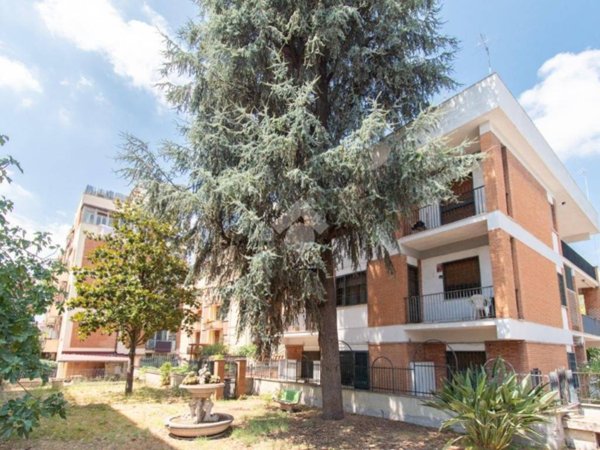 appartamento in vendita a Roma in zona Torrevecchia