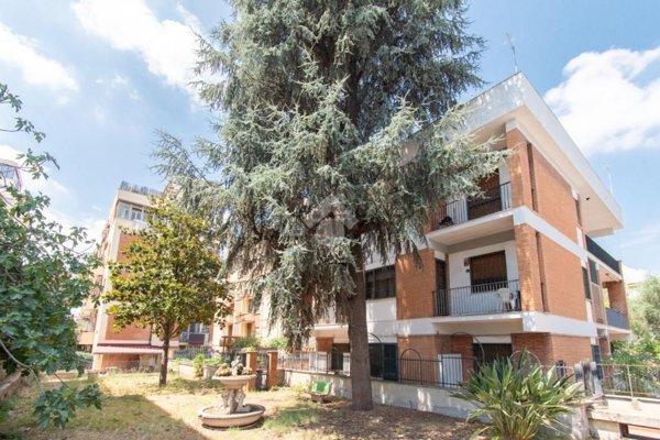 appartamento in vendita a Roma in zona Torrevecchia