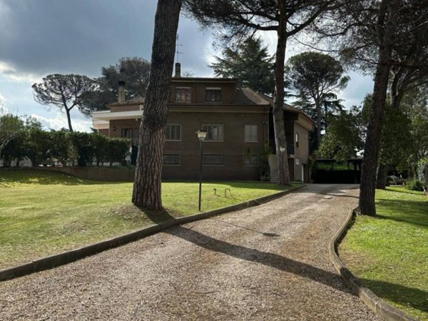 casa indipendente in vendita a Roma in zona Casalotti
