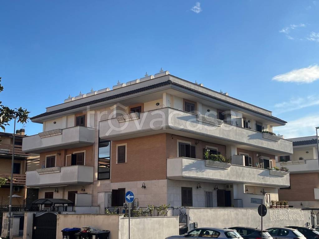 appartamento in vendita a Roma in zona Ottavia