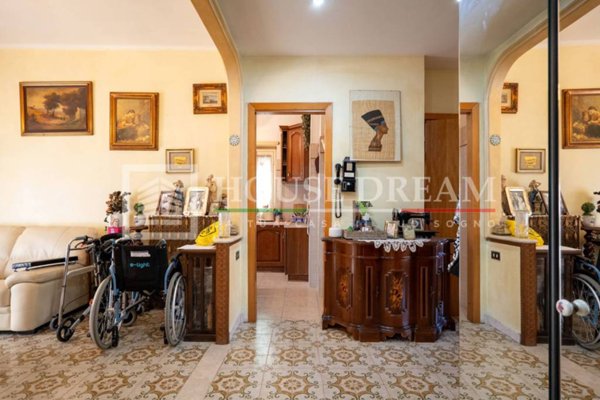 appartamento in vendita a Roma in zona Cinecittà