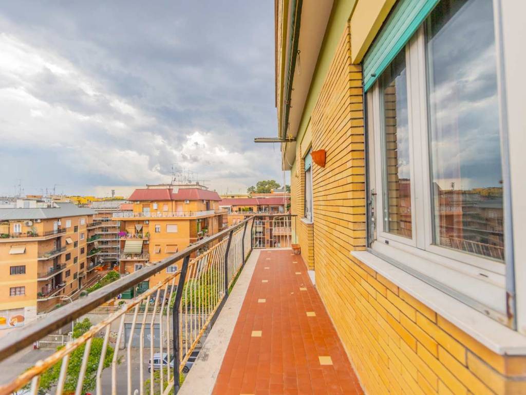 appartamento in vendita a Roma in zona Prenestino-Centocelle
