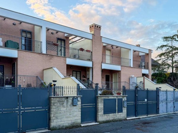 pentavano in vendita a Roma in zona Massimina/Casal Lumbroso