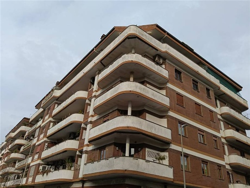 appartamento in vendita a Roma in zona Ostia