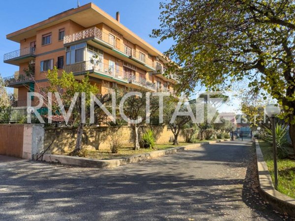 appartamento in vendita a Roma in zona Portuense
