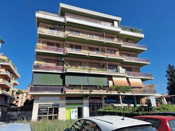 negozio in vendita a Roma in zona Trionfale