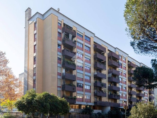 appartamento in vendita a Roma in zona Giuliano Dalmata