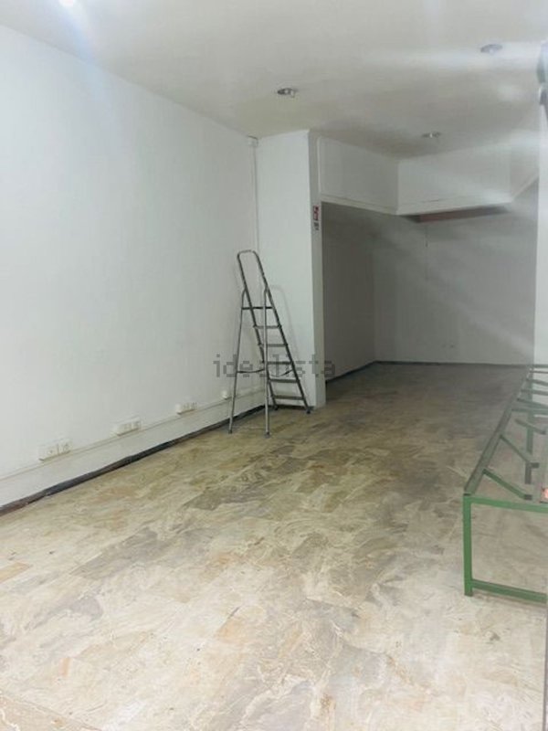 locale commerciale in vendita a Roma in zona Gianicolense