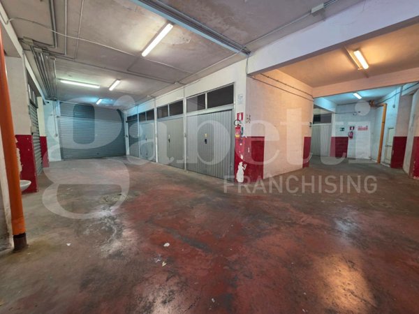 locale di sgombero in vendita a Roma