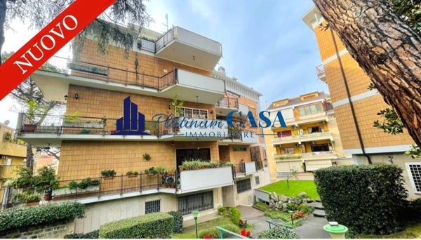 appartamento in vendita a Roma in zona Della Vittoria