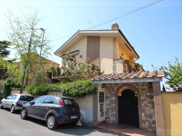 appartamento in vendita a Roma in zona Torrevecchia