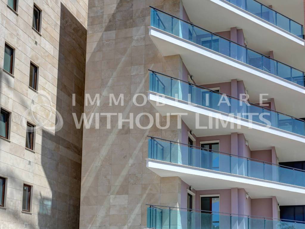 appartamento in vendita a Roma in zona Ardeatino